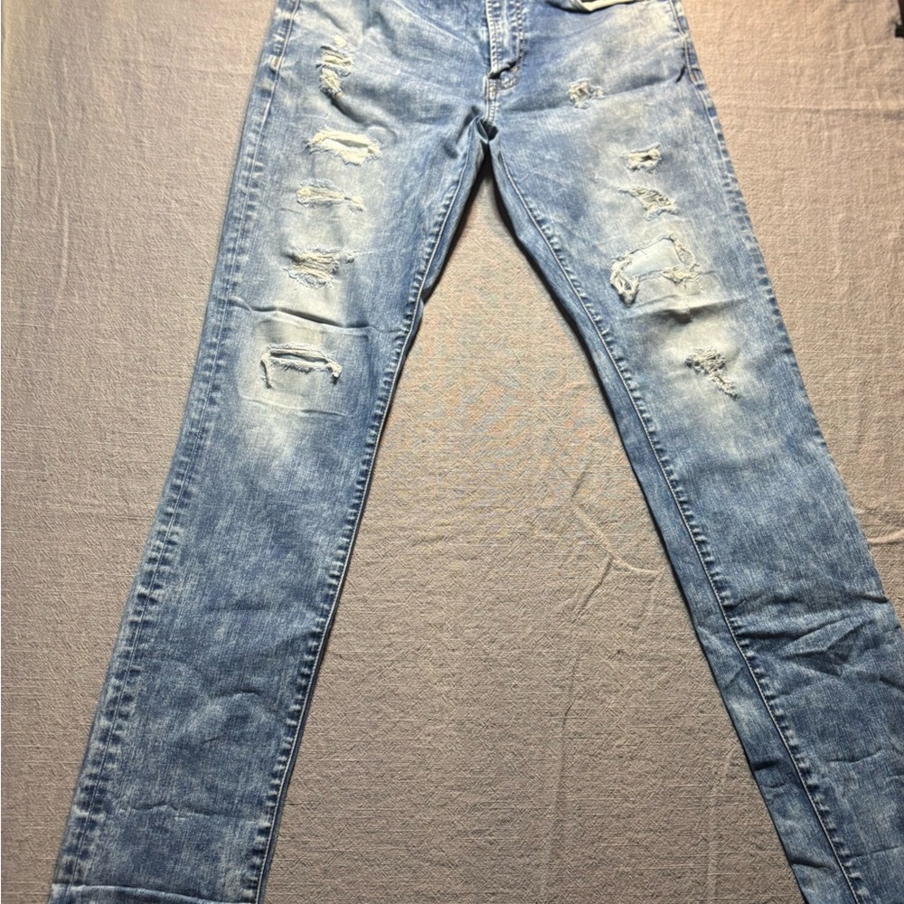 American Eagle Outfitters Light Blue Distressed Skinny Jeans